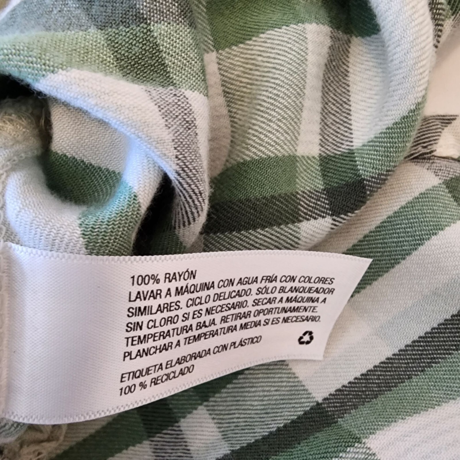 Universal Thread Button Down Plaid Shirt Green Si… - image 13