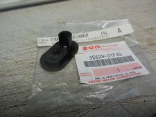 NOS Suzuki Turn Signal Lamp Plate GSX650 GSX750 GSX1250 DRZ400 35629-31F40
