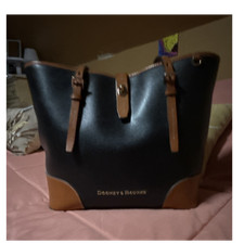 Dooney  Bourke Black Brown Large Chevron Tote Shoulder Bag Zip Closure Gold