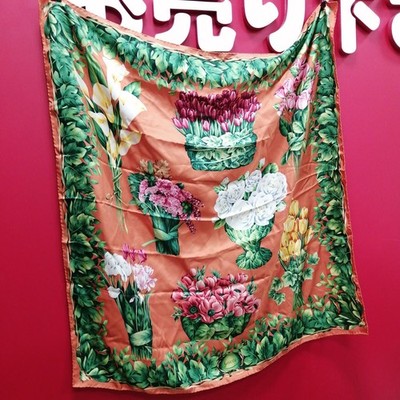 Gucci Flora Silk Scarf Flower Bouquet Orange Green 56cm V. Accornero Italy