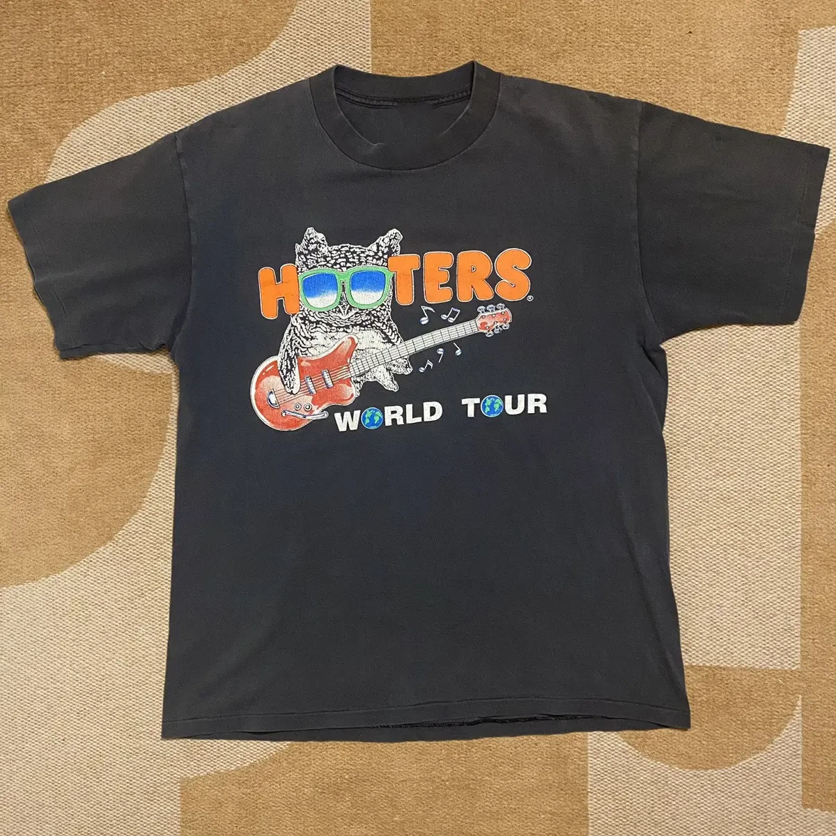 Vintage 90's Hooters World Tour Band T Shirt Black S to 5XL FF319