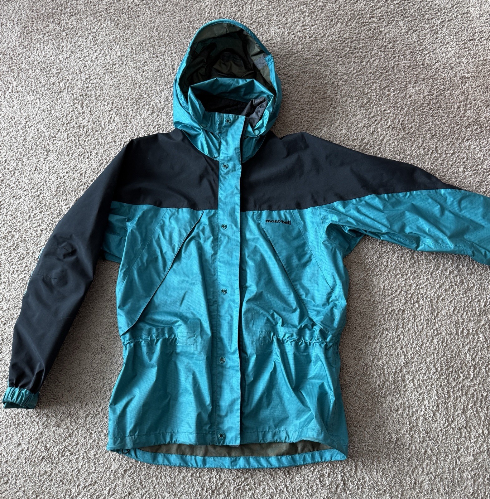 Mont-bell, Vintage Mont-Bell By Lands’ End Goretex Jacket size Small Anorak Teal & Black