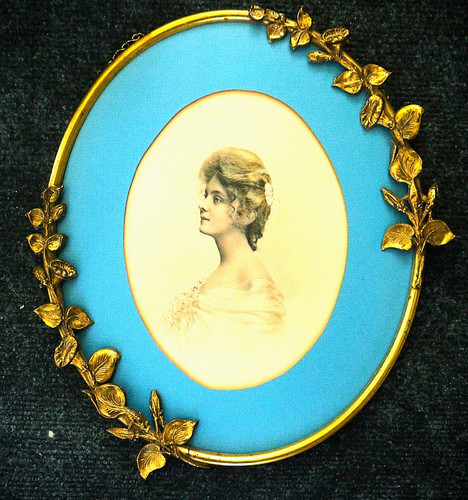 Antique Oval Brass Front & Back Ornate Metal Frame 12 in x 10 in Floral No Glass