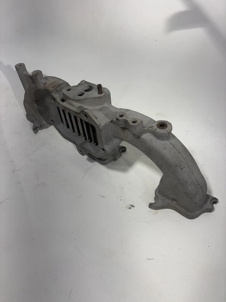 Colector de admisión Toyota Land Cruiser FJ chorro de arena fantástico estado Foto 2 de 4