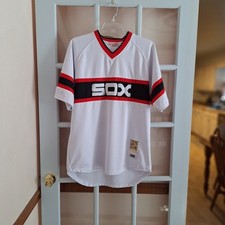 Mitchell  Ness Chicago White Sox Ozzie Guillen Cooperstown Baseball Jersey Sz 52