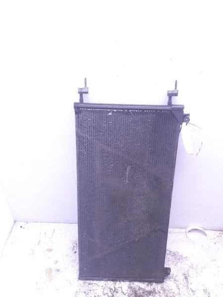 AC Condenser 00-13 Chevrolet Suburban 2500 20913752 - Image 2 of 4