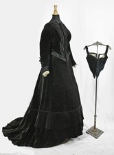 VICTORIAN TRAINED VISITING DRESS, 3 PC VELVET OUTFIT, 1880s, MUSEUM DEACCESSION