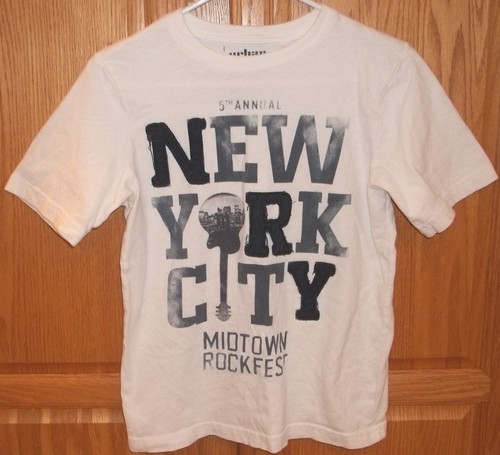 Boys URBAN PIPELINE~WHITE T-SHIRT~size 