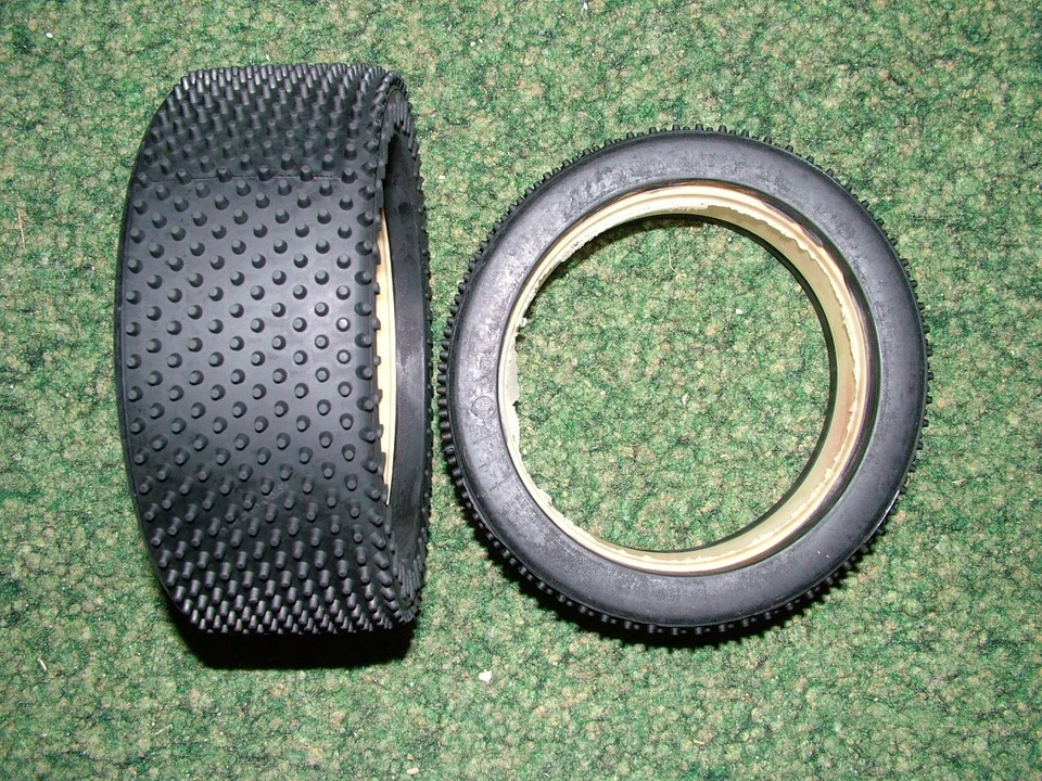 RC Reifen 2 Stück Durchmesser 18cm Breite 6,5 cm I. 13 cm m Einlage M100222R - Bild 2 von 3