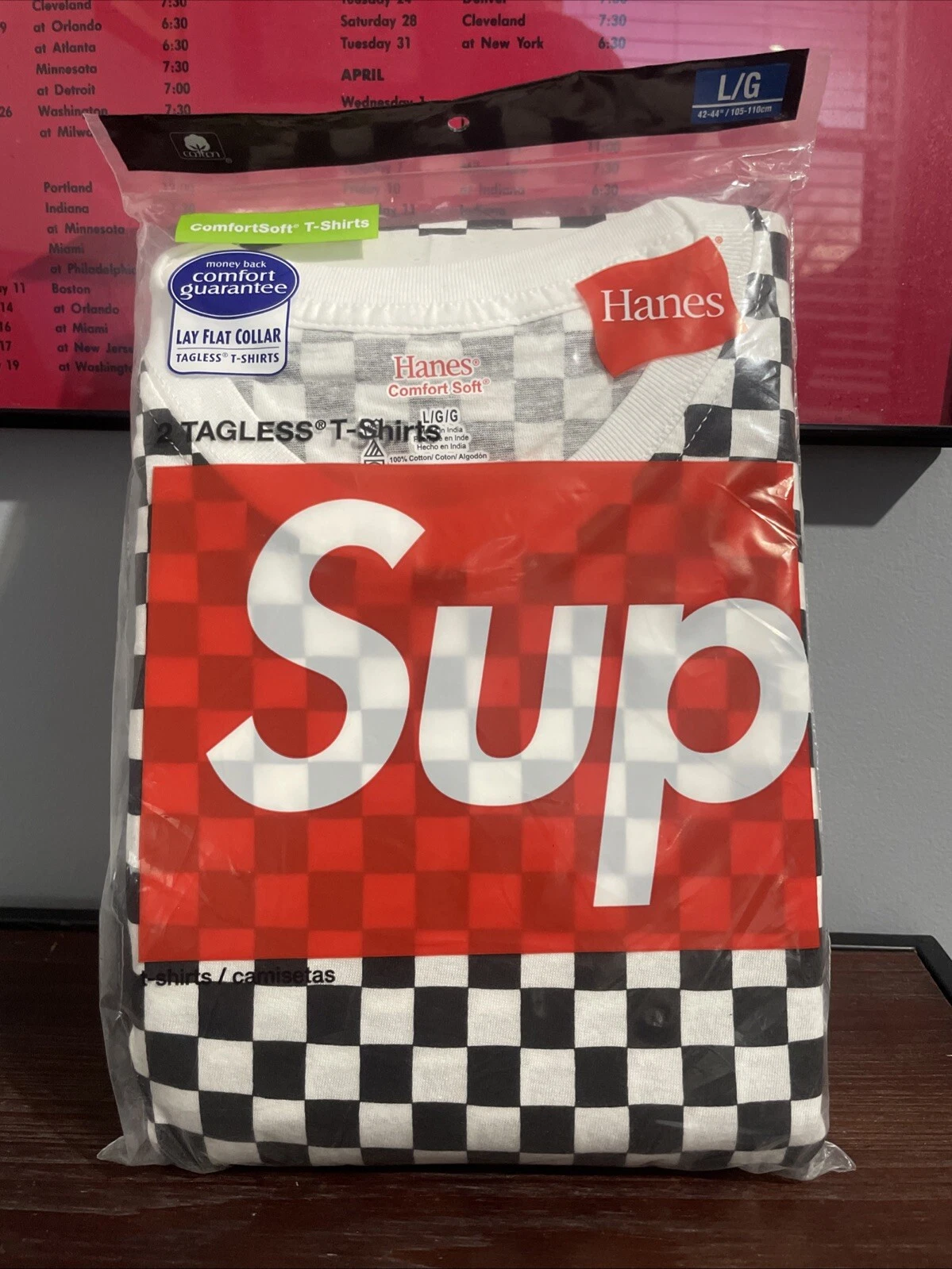 T shirts sans étiquette Supreme x Hanes NEUFS   Taille L   à carreaux