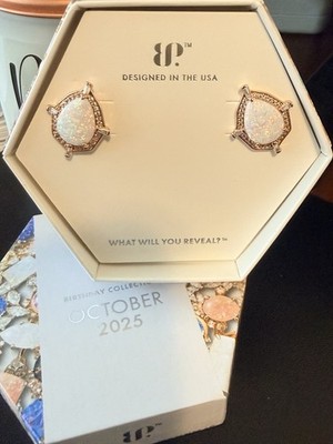 Bomb party October 2025 - Forged To Glow - Milky White Opal gold