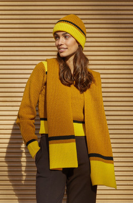 MARNI Uniqlo Women Popcorn Knitted Hooded Scarf Stole Beige Yellow NWT