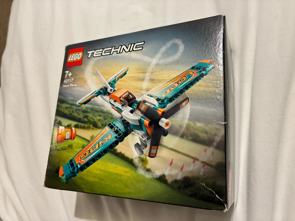 LEGO Technic 42117 Race Plane, photo 2 of 5