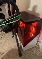 CyberPowerPC AMD Ryzen 7 8700F - AMD Radeon RX 7600 1TB comes with Rayzor mini!