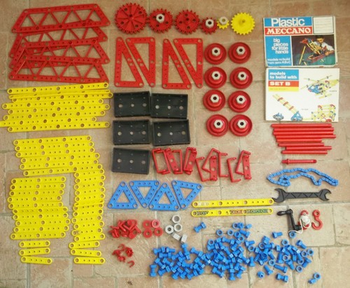 Plastic Meccano - large lot - Set C - vintage 1970s