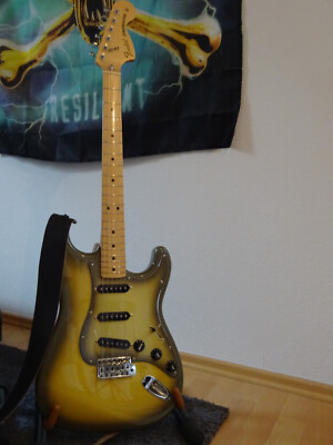 Fender Antigua Strat Japan 2002 RAR mit Tex Mex Pickups und Case TOP Zustand