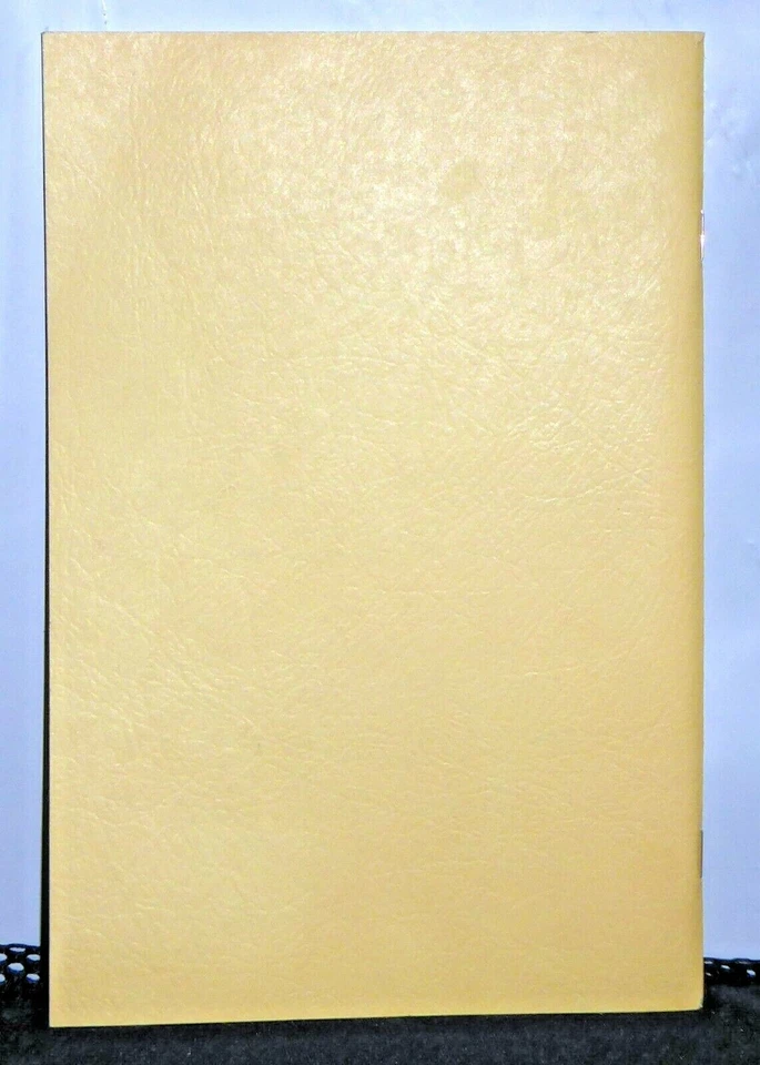 Hills and Valleys by Edna S. Thomas Privately Printed PB Signed n.d. Foto 2 de 3