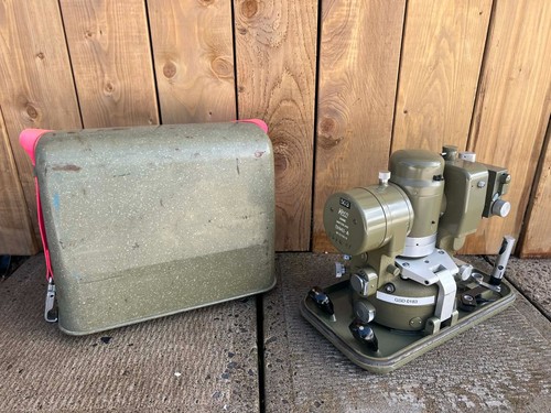 KERN SWISS DKM3-A THEODOLITE No 101013 w/Case