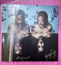 NOVA TWINS - Parasites & Butterflies - Signed Vinyl Translucent Blue Marble 