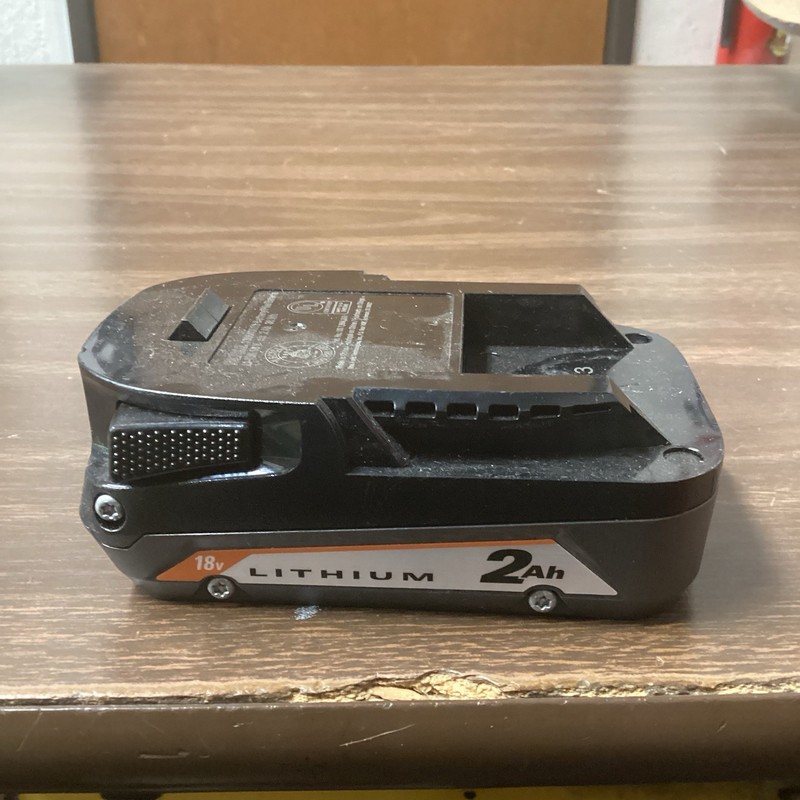 RIDGID 18V 2.0 Ah Lithium-Ion Battery(DAMAGED)