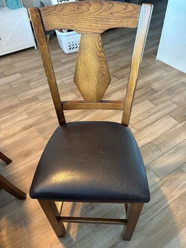 Mesa de comedor con sillas altura de bar Foto 3 de 4