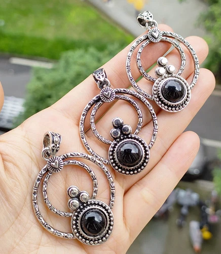 10pcs Natural Obsidian Pendants Gems stone Magic Reiki Healing Amulet