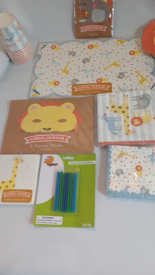 Lot of 11 Meri Go Round Animal Parade for 8 Guests - Image 4 of 4