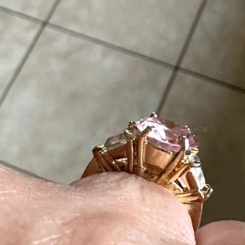 Anillo de hielo rosa de plata de ley tres piedras con detalles blancos circonita cúbica talla 6,5 HSN Foto 2 de 4