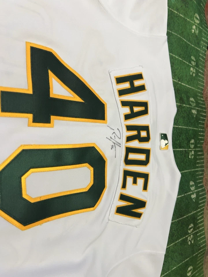 Camiseta de béisbol 2005 Rich Harden MLB Oakland A's talla 48 nueva Majestic 167 Foto 4 de 4