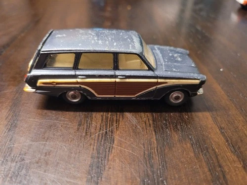 Vintage Corgi Toys 440 Ford Consul Cortina Super Estate Car