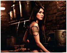 Daniella Pineda Signed Autographed 8x10 Photo