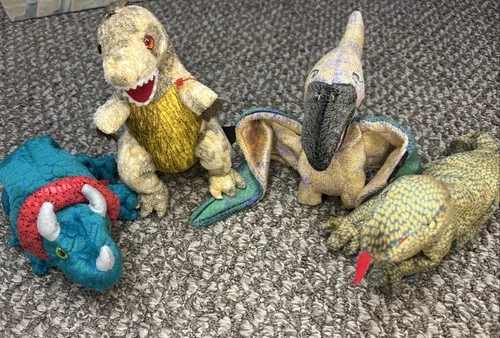 Lot Of 4 Vintage TY Beanie Dinosaurs  8.5 inch Stuffed Animal Toy Plush. No Tags