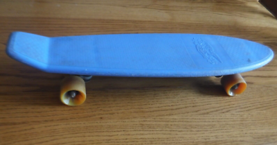 Vintage 1970's Era Flexibe Flyer Blue Skateboard in good condition