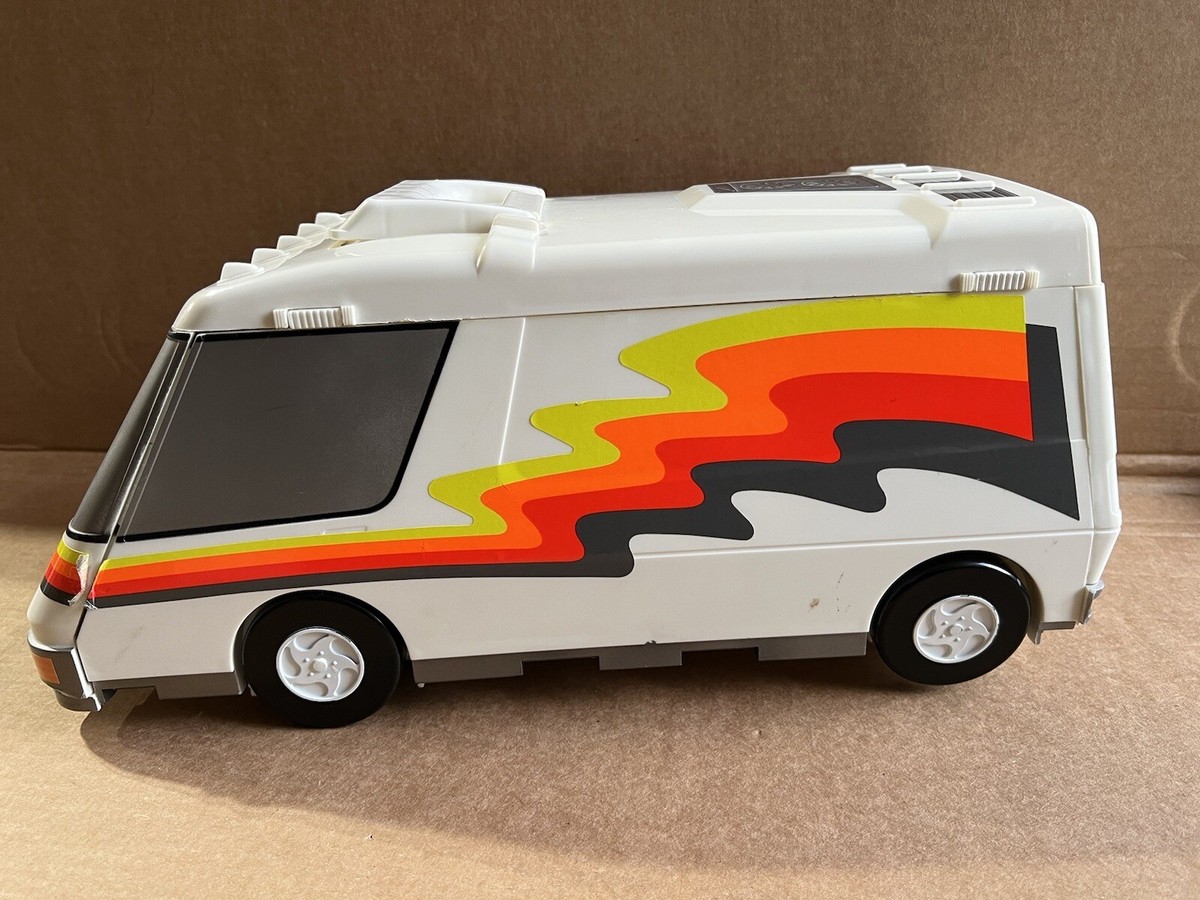 Vtg 1991 MICRO MACHINES Galoob Super City Van Camper RV Fold Out Playset no  cars