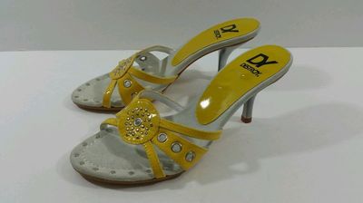 Destroy Women's Yellow Sandals - Size 36C