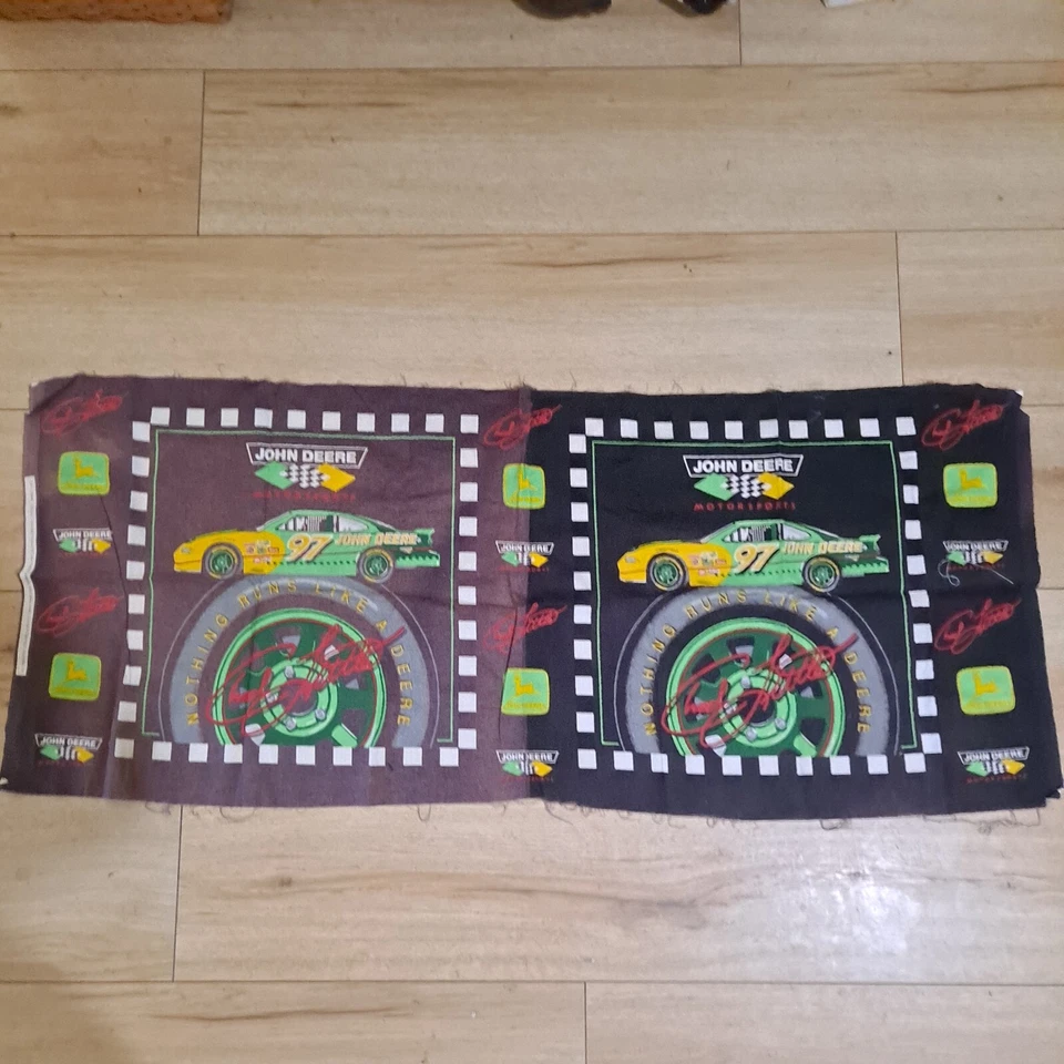Painel de tecido de travesseiro de algodão John Deere Motorsports 18" X 44" preto e marrom  - Imagem 2 de 4