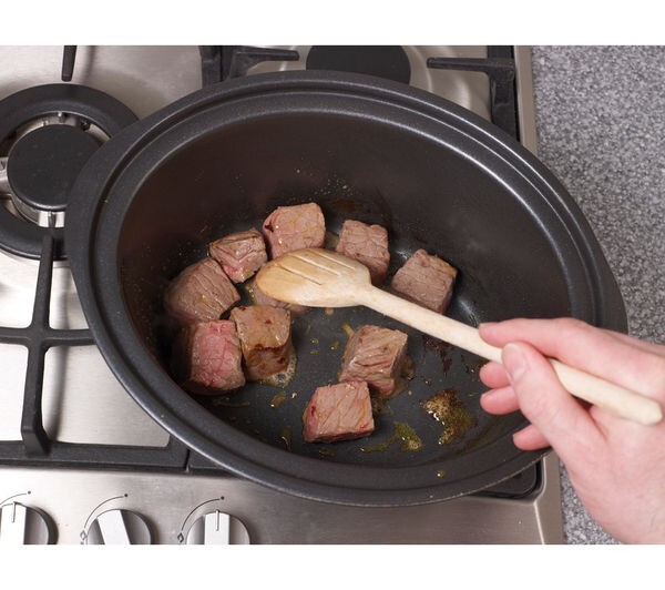 Morphy Richards 3.5L Sear and Stew Slow Cooker Red Dishwasher Safe