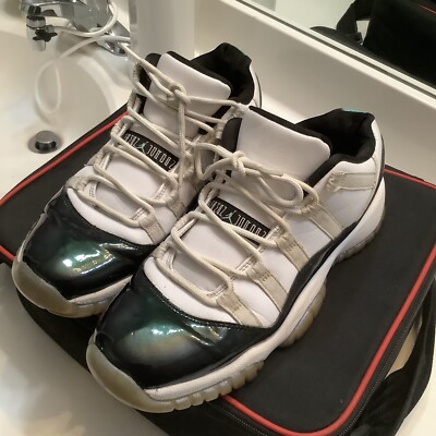 Low Emerald Green Jordan Low Iridescent AIR JORDAN II RETRO LOW GS - Main Image