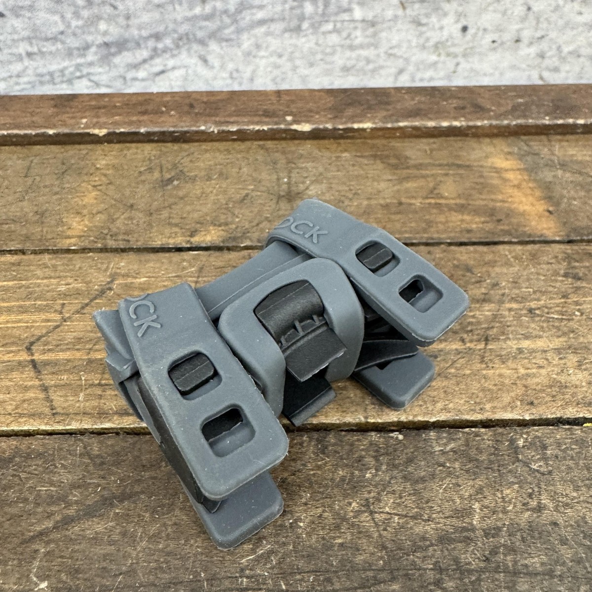 OTTOLOCK Pro Lock Mount Gray Bike Lock Frame Holder Plastic Mount