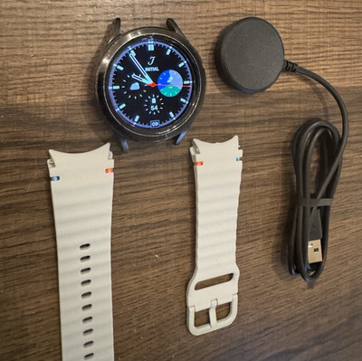 Samsung Galaxy Watch 4 Classic SM-R895U 46mm Black (LTE) Unlocked Very Good
