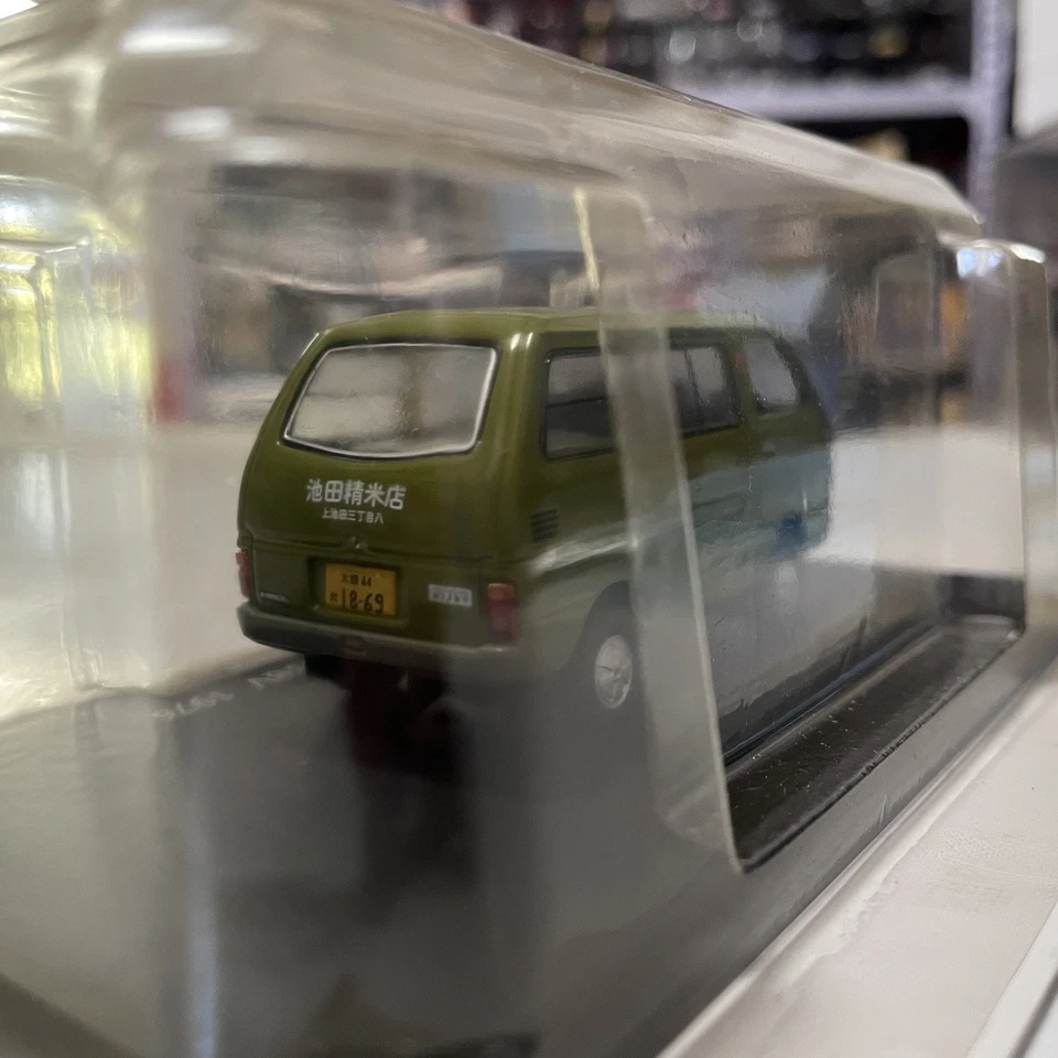 1: 43 Spark Japanese Commercial Vehicle Daihatsu Hijet S38V 1976 Car Model - Image 3 of 4
