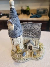 The Chapel by David Winter - Used, 6"~