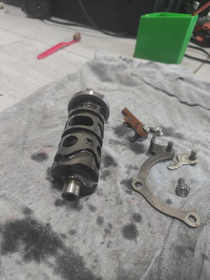 Caixa de engrenagens 2008 CBR1000RR e drone de câmbio com todas as suas ferragens (completo) - Imagem 3 de 4