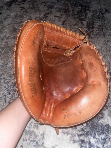 Cooper 662 Catcher's Mitt Baseball Glove RHT Used - Picture 2 of 3