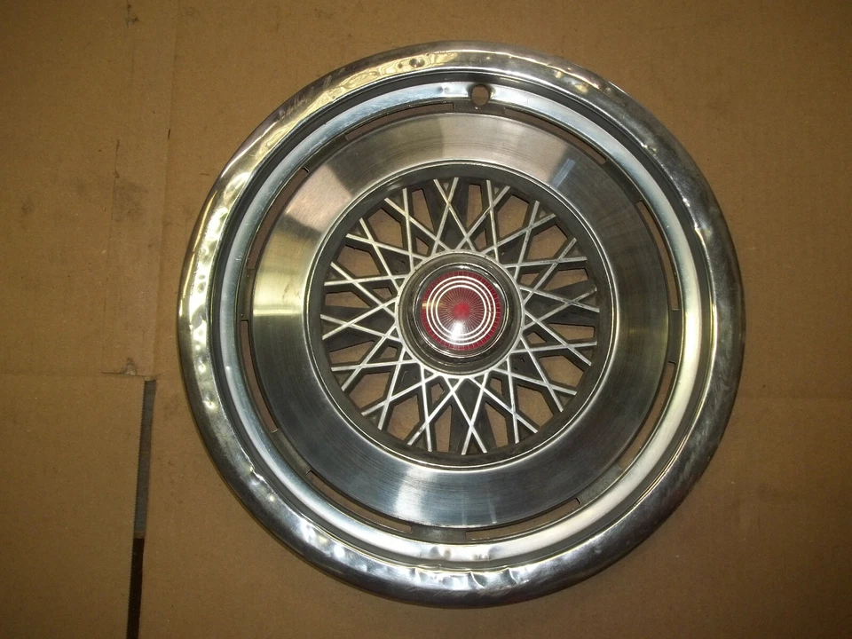 75 76 77 78 79 80 Granada Maverick Monarch Tapacubos Cubierta Rueda Tapacubos 14" 736 4 Foto 3 de 4