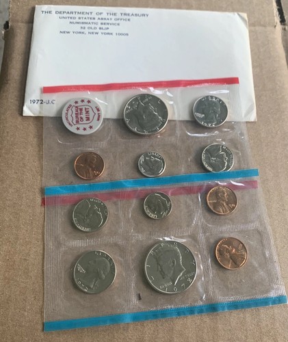 1972 P & D US Mint Set United States Original Government Packaging Ships Free!!