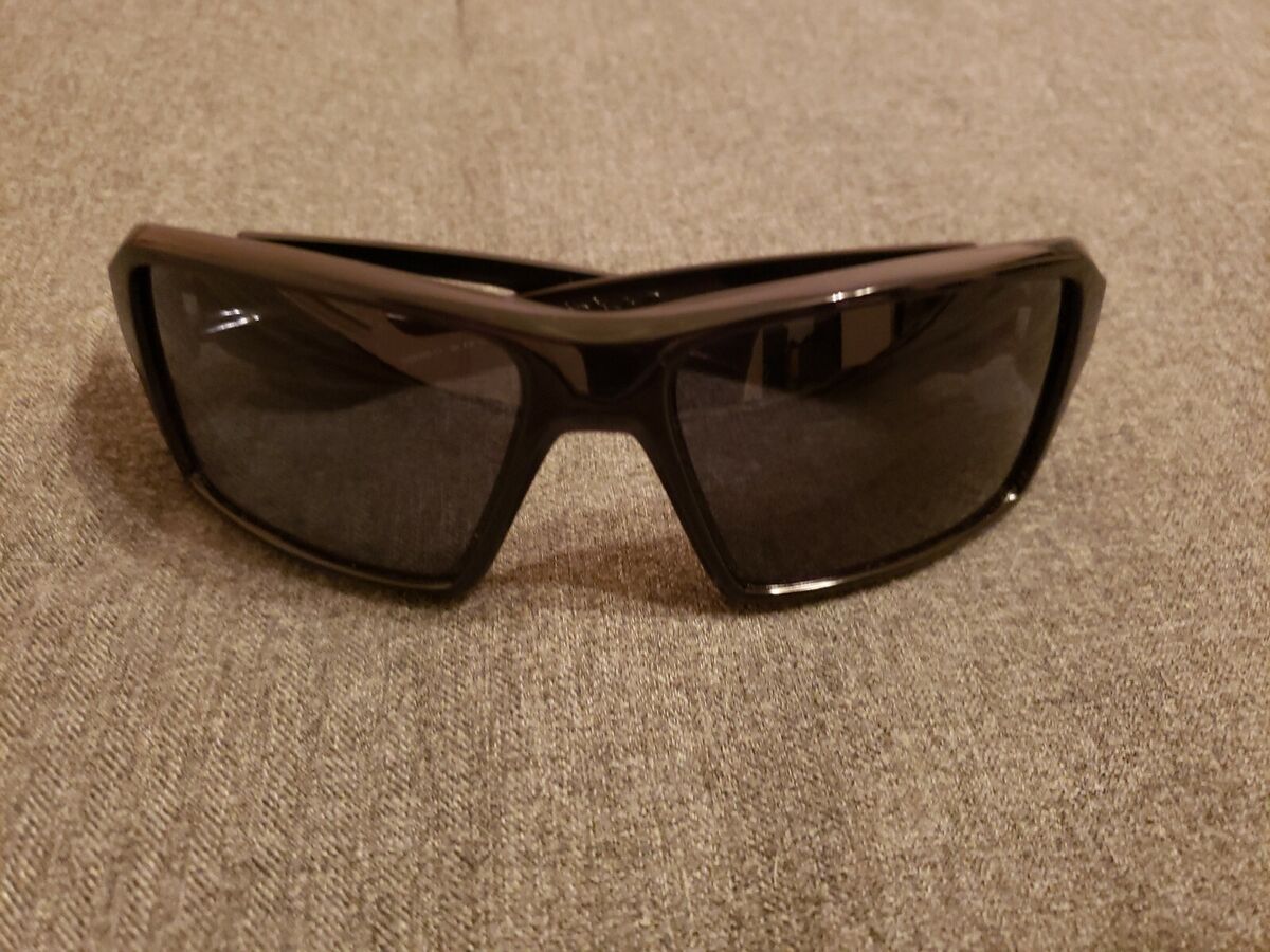Oakley Eyepatch 2 Polished Black w/ Gray Lenses Sunglasses Oakley Eyepatch 2 Polished Black w/ Gray Lenses Sunglasses