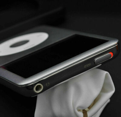 1TB SSD & 2000mAh Battery Apple iPod Classic 7th Generation Black