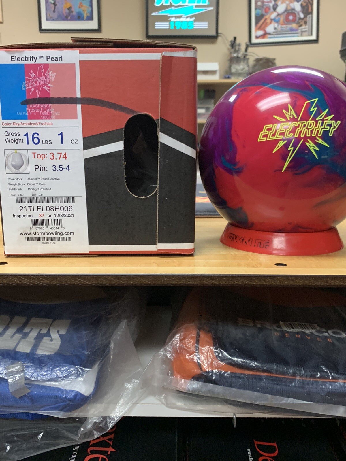 New Storm Electrify Pearl Bowling Ball 16lbs eBay
