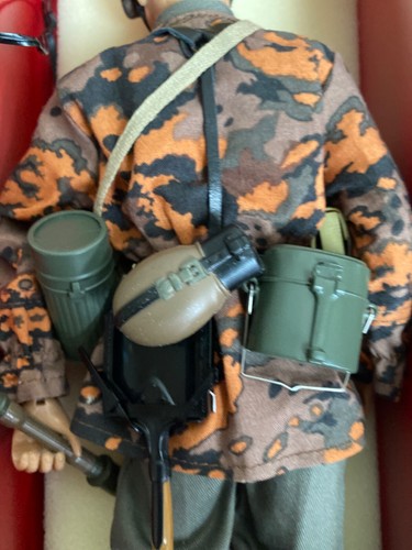 LL Cotswold Elite Brigade German soldier sca1e 1:6 12" - Picture 7 of 13